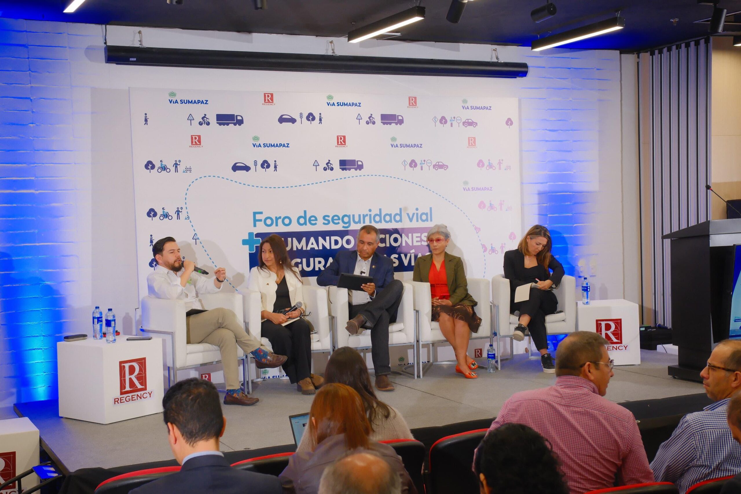 escenografía foro de seguridad vial via sumapaz