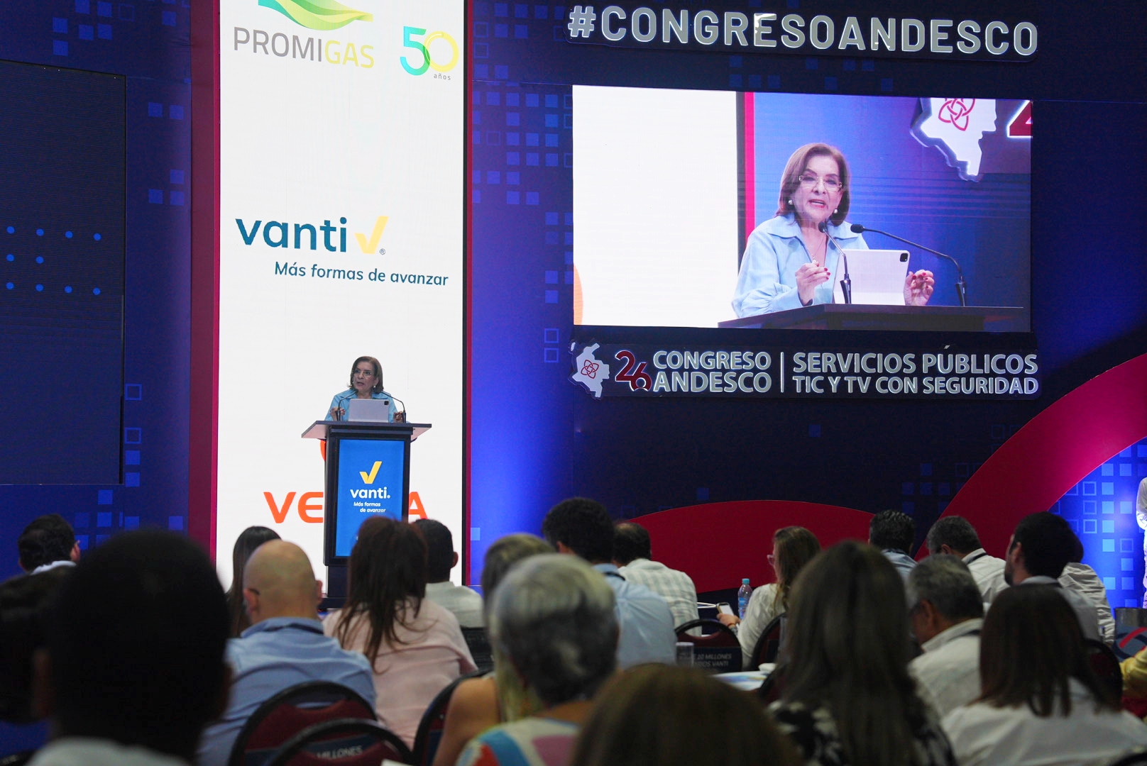 Escenografia principal plenaria Andesco 2024