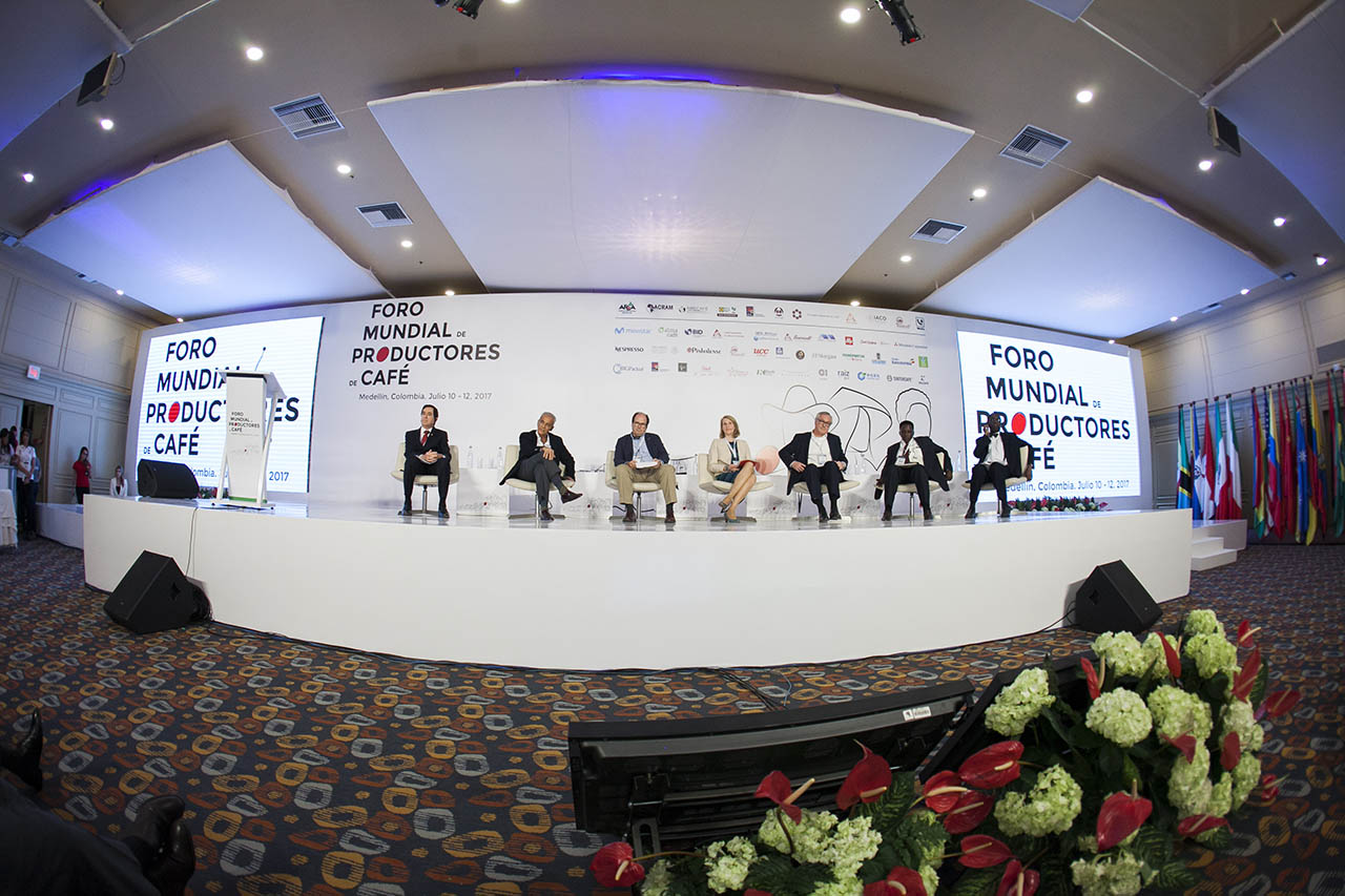 panel de expertos foro mundial de productores de café colombia 2017