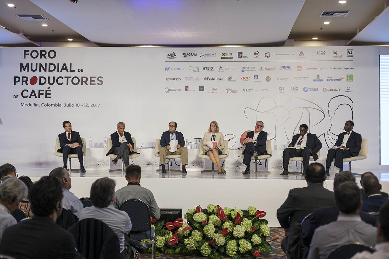 panel de expertos foro mundial de productores de café colombia