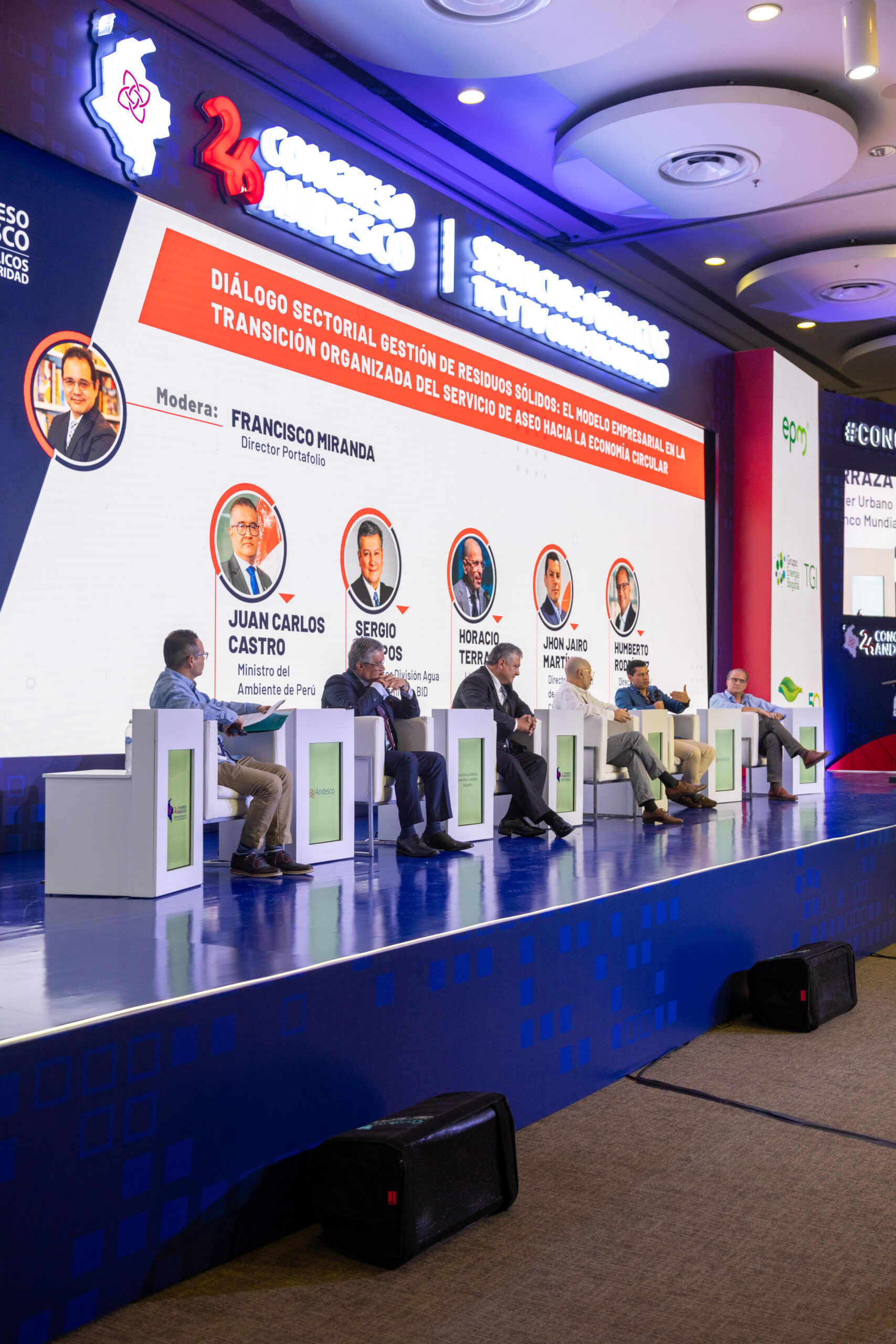 Plenaria charla dialogo sectorial gestion de residuos solidos Andesco 2024